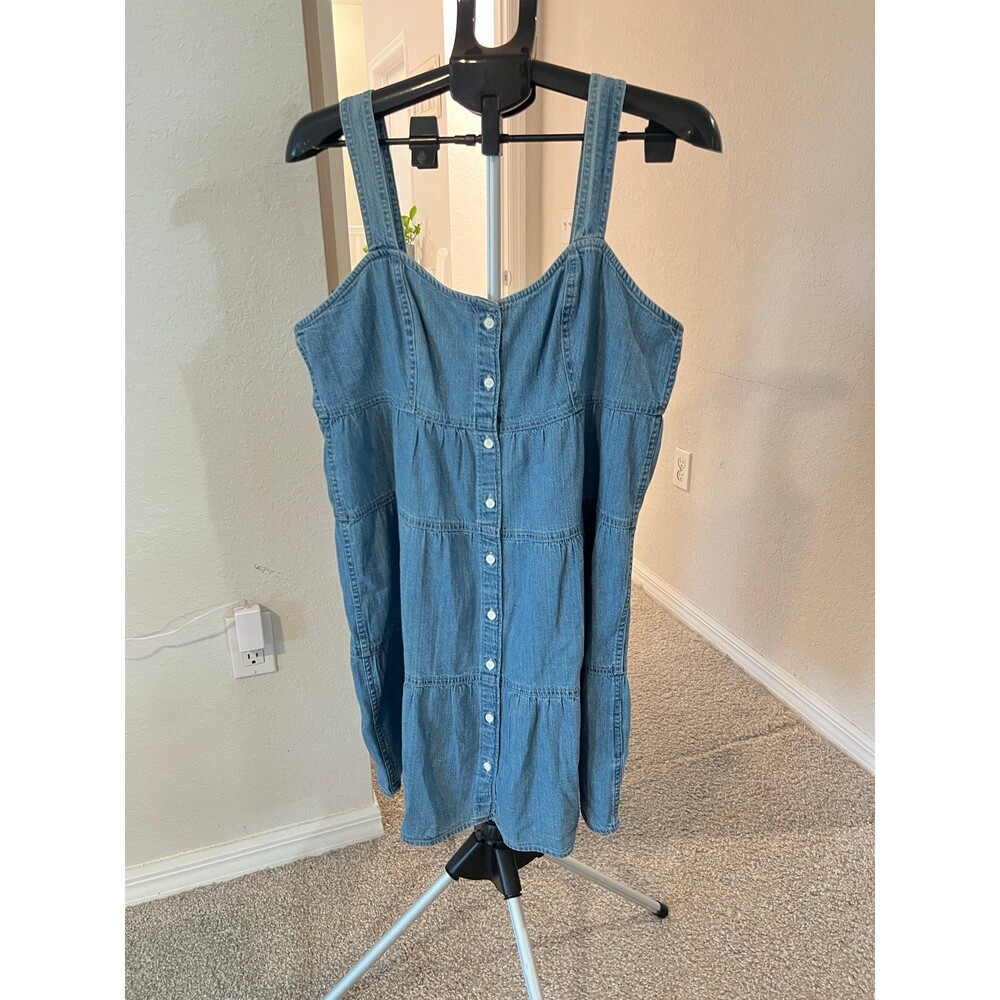 NWT!  Levi’s Joni Cotton Tiered Chambray Button Midi Dress Women’s Size XL